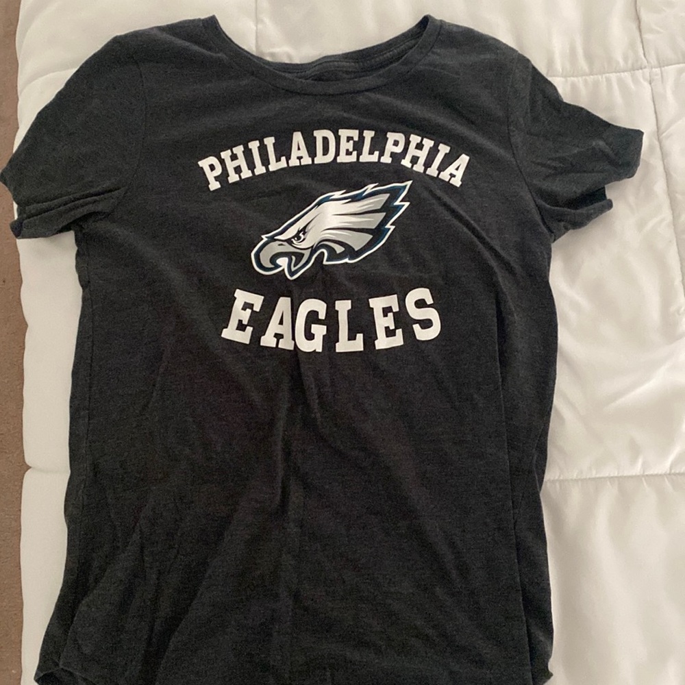 Womens Philadelphia Eagles T shirt